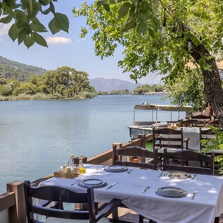 Aydos Hotels&Breeze Restaurant Hotel *
