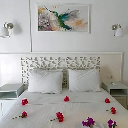 Ξενοδοχείο Aydos & Breeze Restaurant 5*