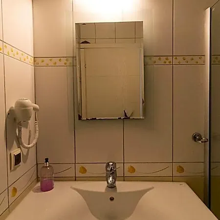 Aydos & Breeze Restaurant 5*