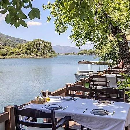 Отель Aydos & Breeze Restaurant 5*