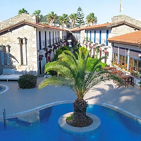 Aydos & Breeze Restaurant Дальян